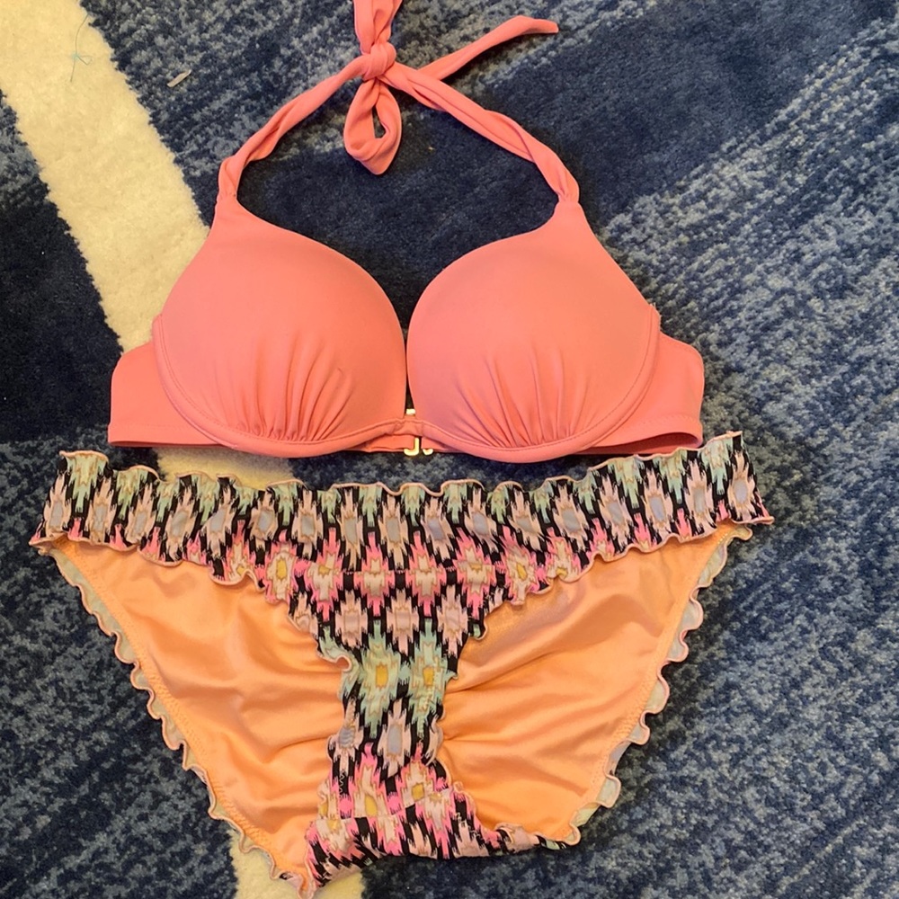 VICTORIA SECRET SWIMSUIT SET TOP:32B BOTTOMS:S